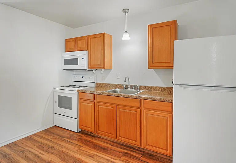 720 Pritchett Ln #16 — Photo 7