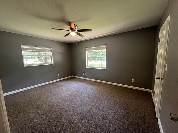 5th image of 555 NE 33rd St