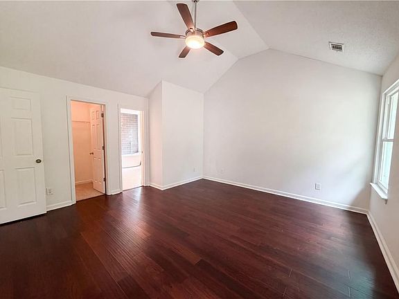 4th image of 345 Espana St