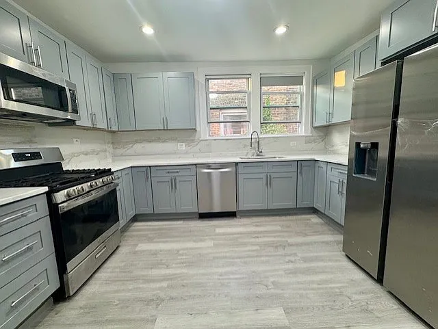6724 N Campbell Ave #2 — Photo 13