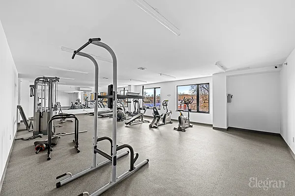 Sold by Elegran | media 10