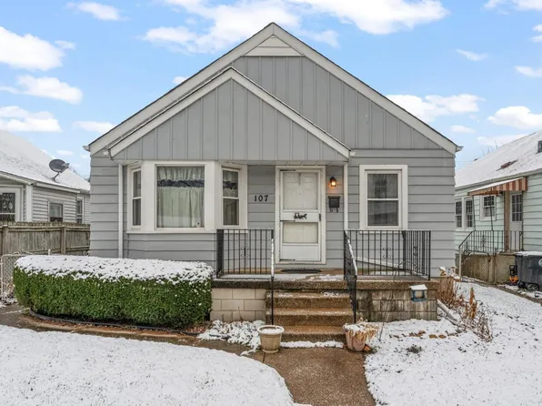 107 S California St, Hobart, IN 46342
