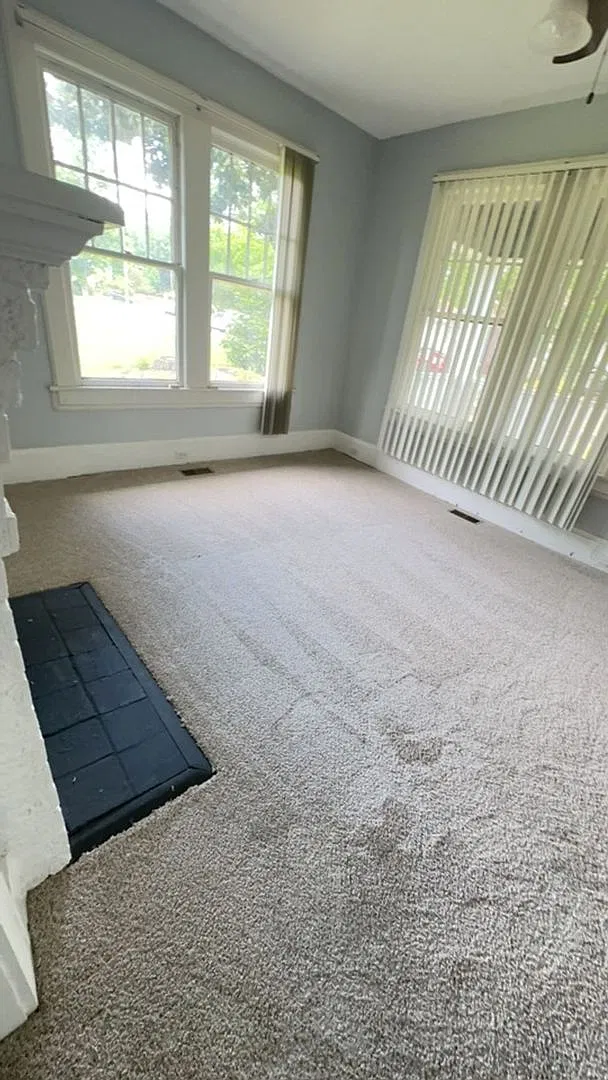 3 Bedroom, 2 Bath Walking Distance to 5 Points, Close to USC - Available July 2027! — Photo 4