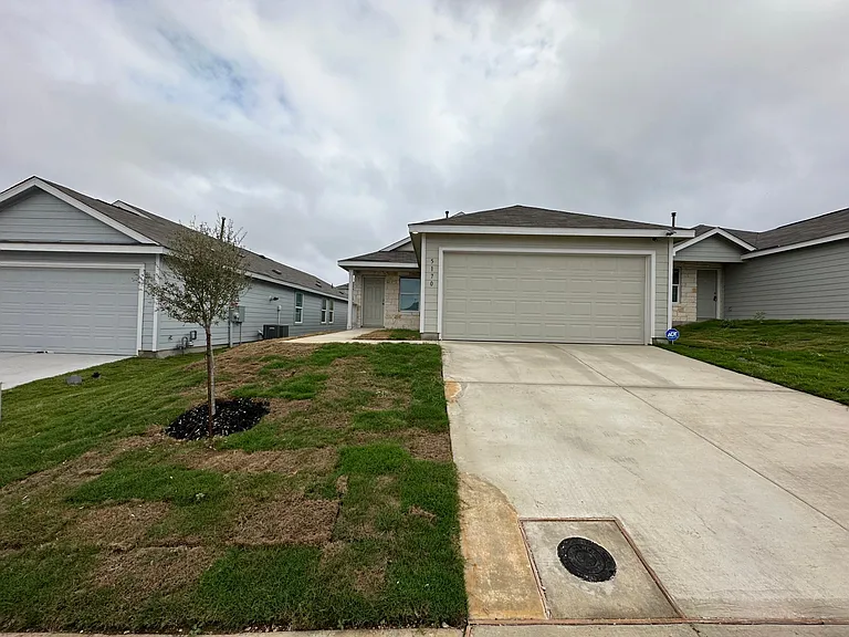 5170 Fowler Crst — Photo 1