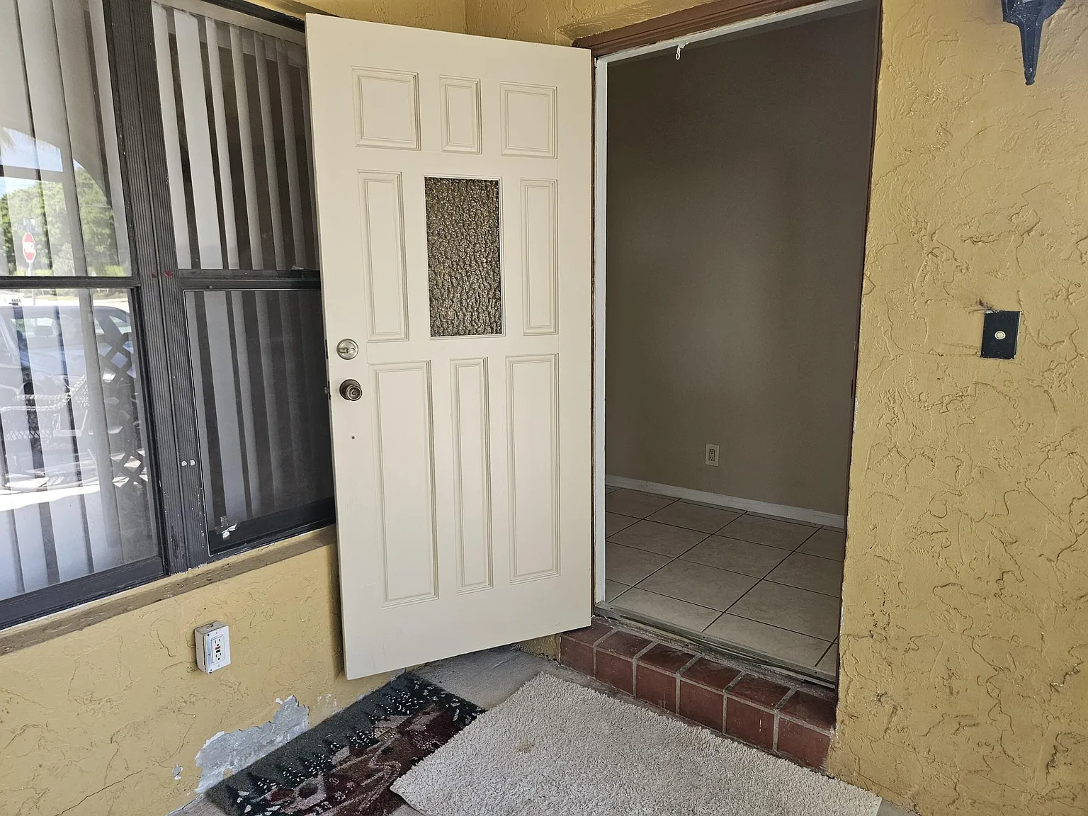 2 bed, 2.0 bath, 1446 sqft, $3,000 — Photo 4