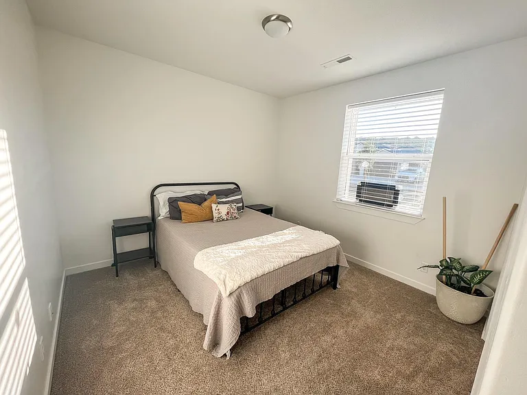 649 N Sandy Talus Dr — Photo 7