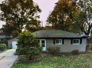 3145 Emmons Ave, Rochester Hills, MI 48307