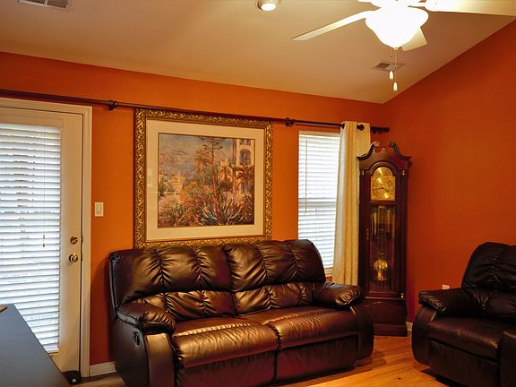 4th image of 3711 Sean Grove Way