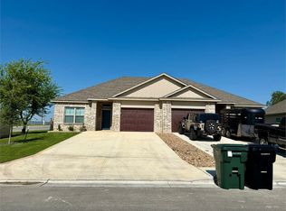 2446 Briar Hollow Dr, Temple, TX 76502