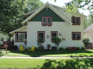 193 17th Ave SW, Cedar Rapids, IA 52404