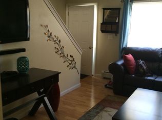 140 Hanover Versailles Rd APT 7, Baltic, CT 06330