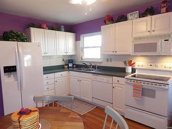 5th image of 407 McLaughlin Dr