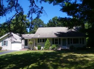 12 Francis St, Avon, CT 06001