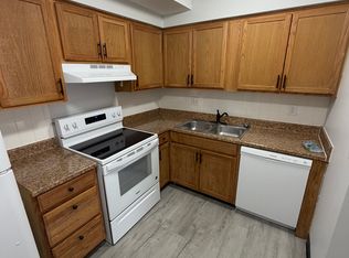 Candlelite Apts, Grandview, MO 64030