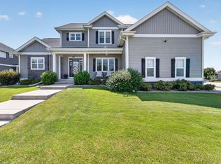 1210 Water Wheel Dr, Waunakee, WI 53597