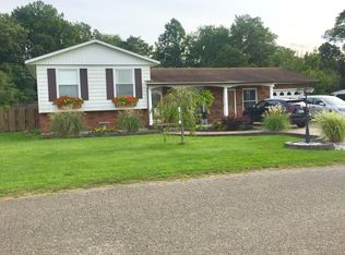 1308 Allendale Ct, New Haven, WV 25265