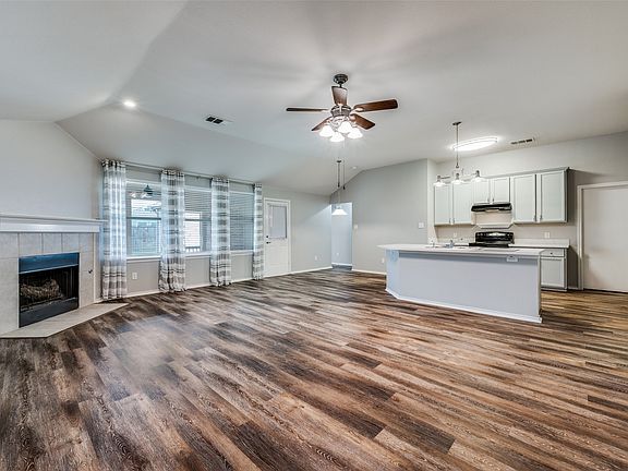 3rd image of 1277 Stone Ln