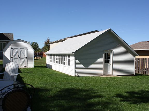 Out building & shed