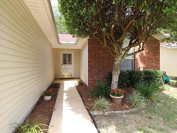 3rd image of 118 Wright Cir