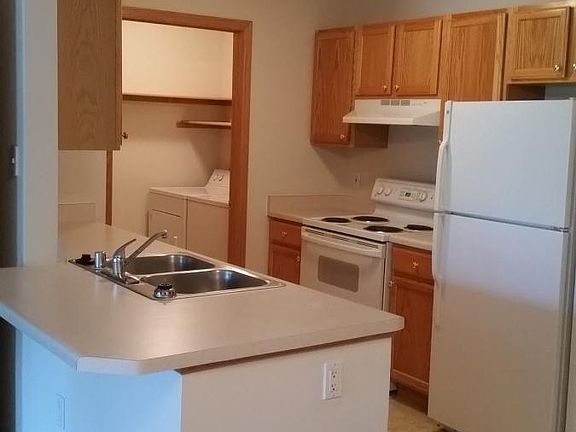 5th image of 6749 Pinelake Dr APT 105