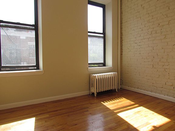 2nd image of 165 W 4th St APT 18