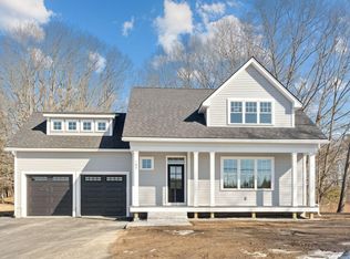 197 Alewive Rd, Kennebunk, ME 04043