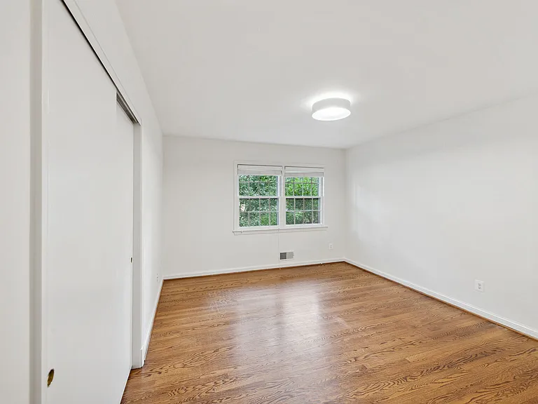 6313 Stoneham Ln — Photo 22