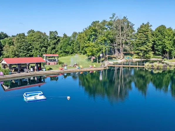 5643 Yankee St, Fredericktown, OH 43019