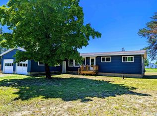 240 Kawbawgam Rd, Marquette, MI 49855