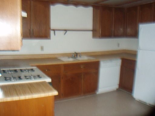 3rd image of 6647 W Tropicana Ave