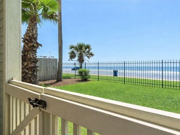 7000 Seawall Blvd APT 211, Galveston, TX 77551