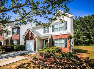 9451 Lakeview Rd, Union City, GA 30291