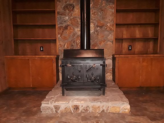 4th image of 118 Kingsbury Cir