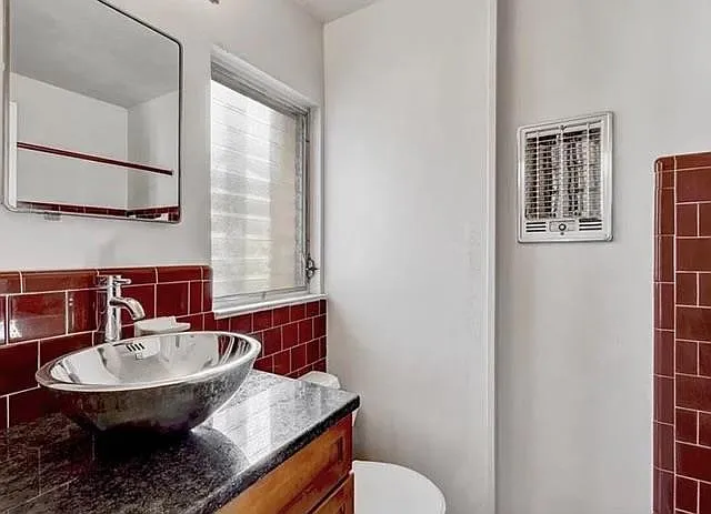 5332 Balcones Dr #D — Photo 14