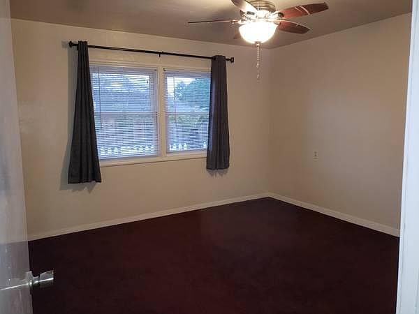 2nd image of 723 41st Ave