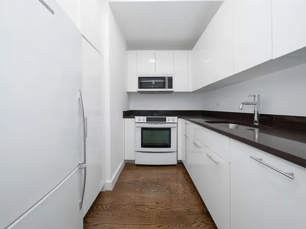 212 West 91st Street image 1 of 18