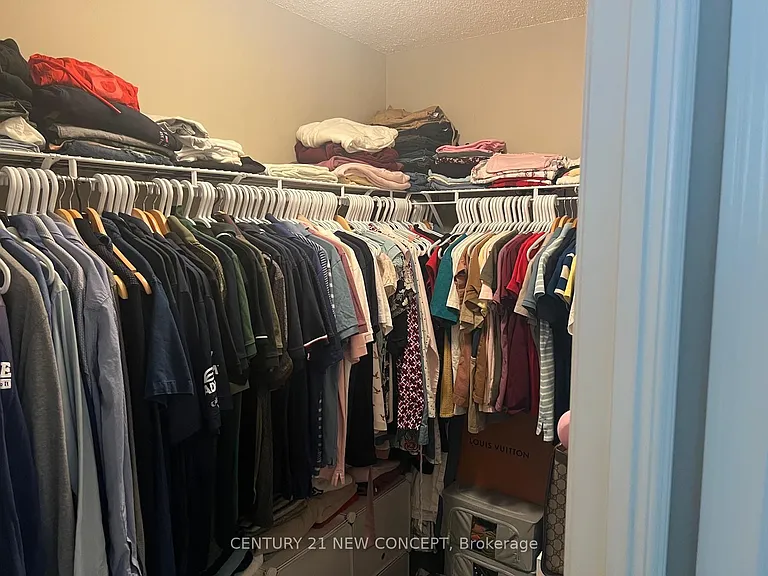 18 Spring Garden Ave #2810 — Photo 6