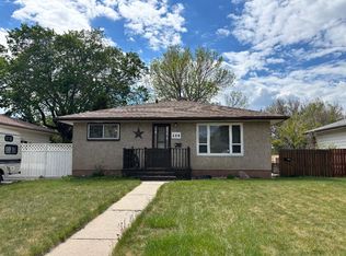 214 E 25th St S, Lethbridge, AB T1J3N9