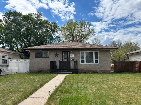 214 E 25th St S, Lethbridge, AB T1J 3N9