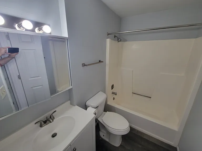 514 10th St N #7 — Photo 5