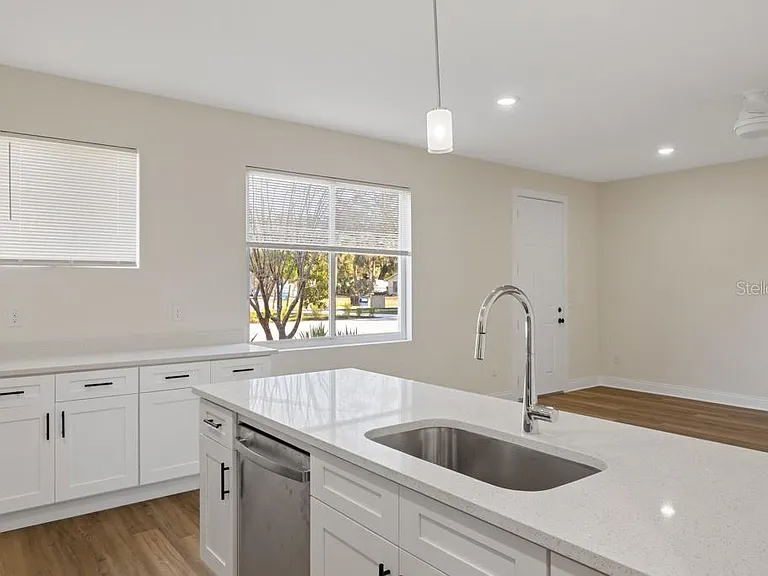 4206 N Manhattan Ave #2 — Photo 9