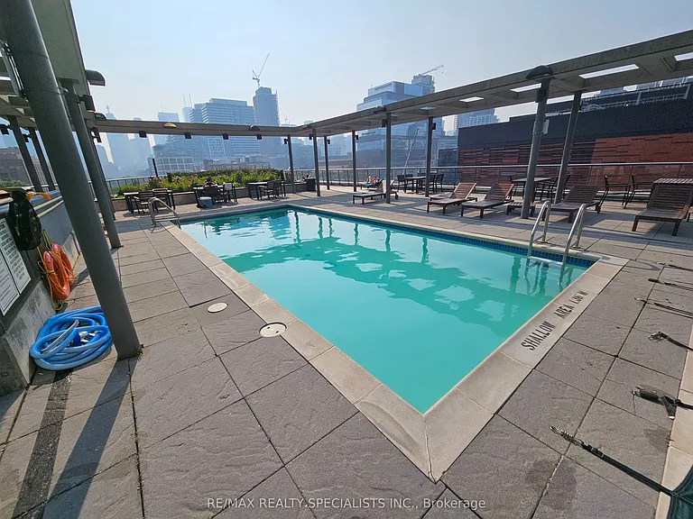 33 Mill St #806 — Photo 19