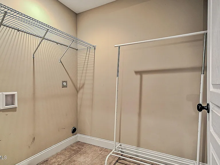 1092 Aberlea Valley Cir — Photo 23