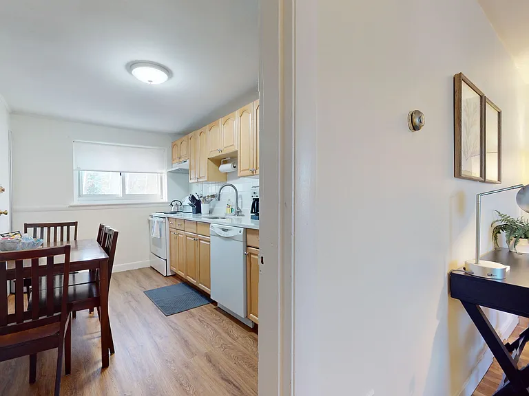99 Chestnut St #5 — Photo 7