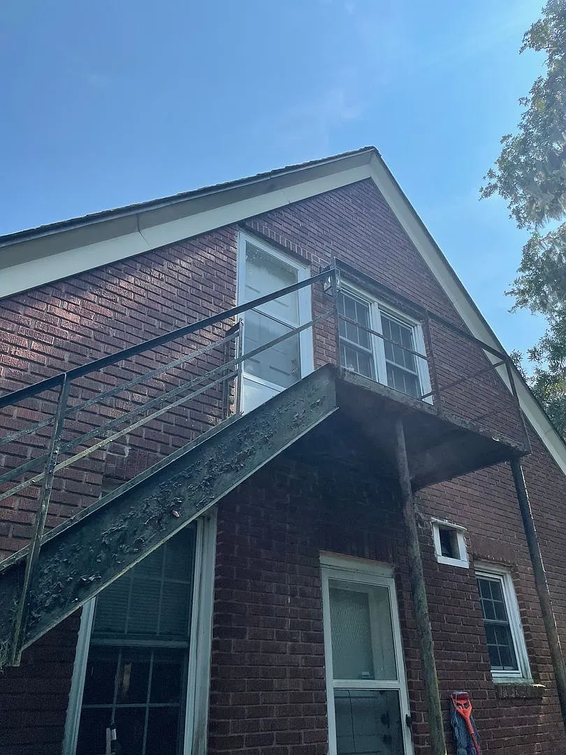 Renovated 2 Bedroom, 1 Bathroom Apartment — Photo 1