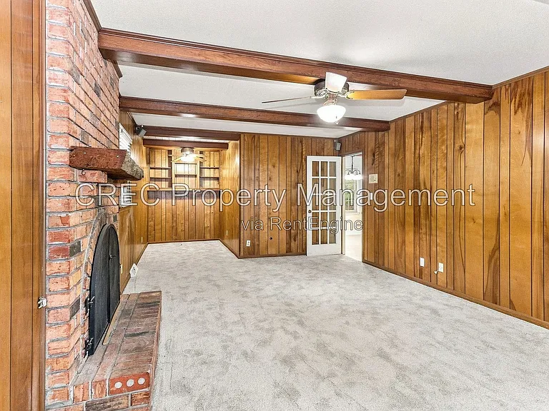 321 Shaftesbury Ln — Photo 12