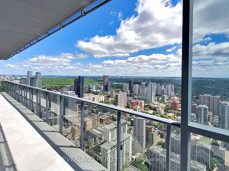 7 Grenville St #6105 — Photo 45