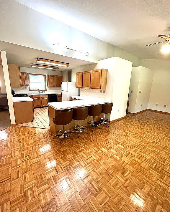 3121 Sportsman Club Rd, Bourbonnais, IL 60914 Zillow