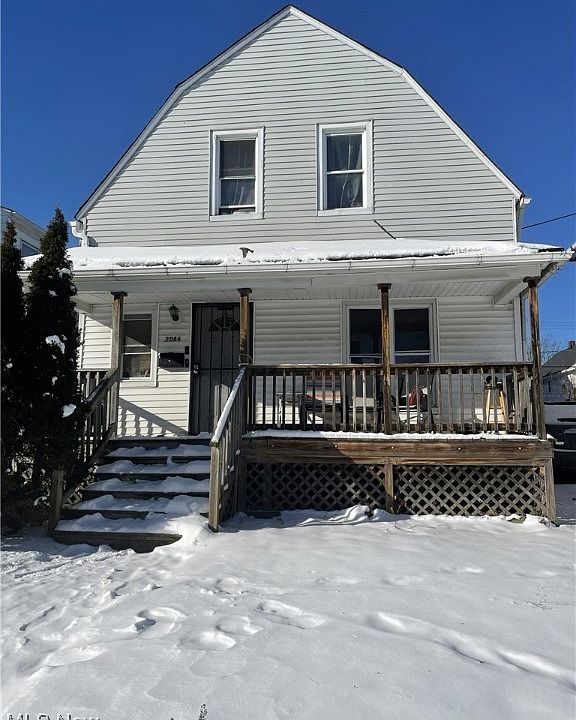 1st image of 2064 W 104th St