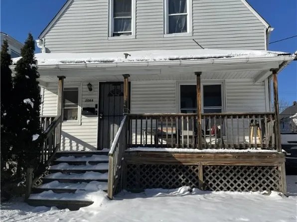 2064 W 104th St, Cleveland, OH 44102
